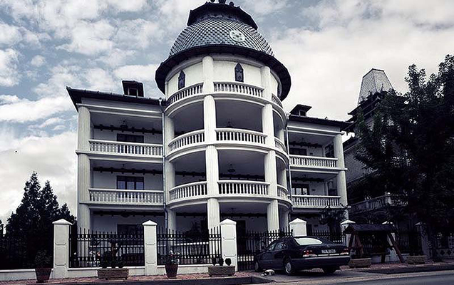 qaracilarin-milyonluq-evleri